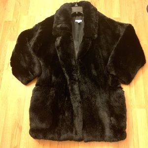 Long luxe faux fur coat VERY WARM (read me)